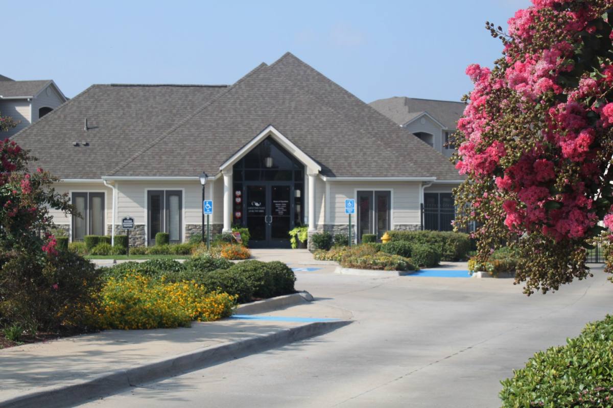 Apartment for rent at Jamestown Place, 5400 Barksdale Blvd, Bossier City, LA 71112