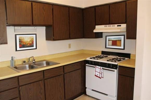 Townhouse for rent at Mount Vernon, 6733 Caribbean Lane, Louisville, KY 40219