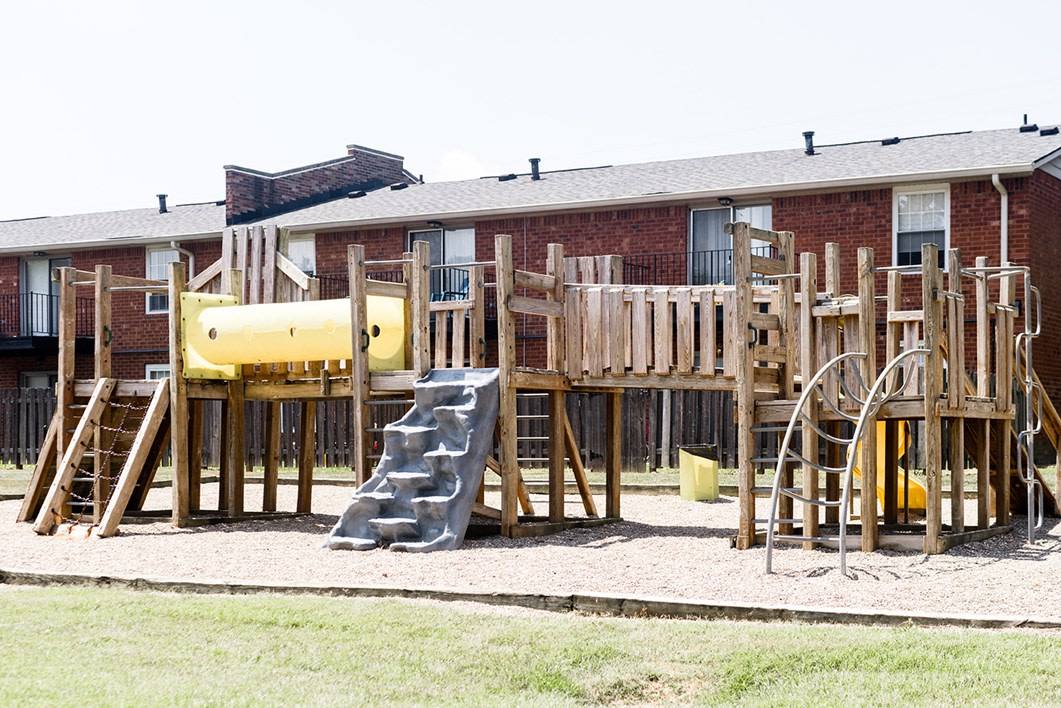 Townhouse for rent at Mount Vernon, 6733 Caribbean Lane, Louisville, KY 40219