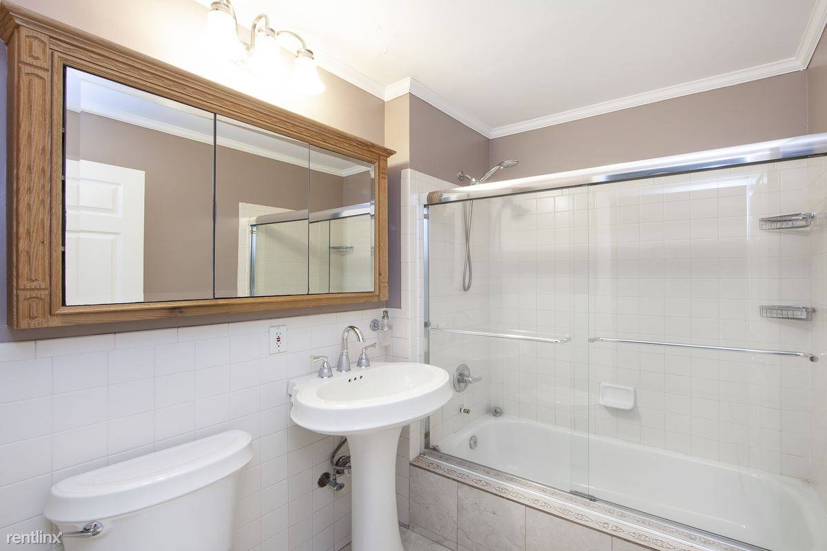 202 S Oxford St, Brooklyn, NY 11217