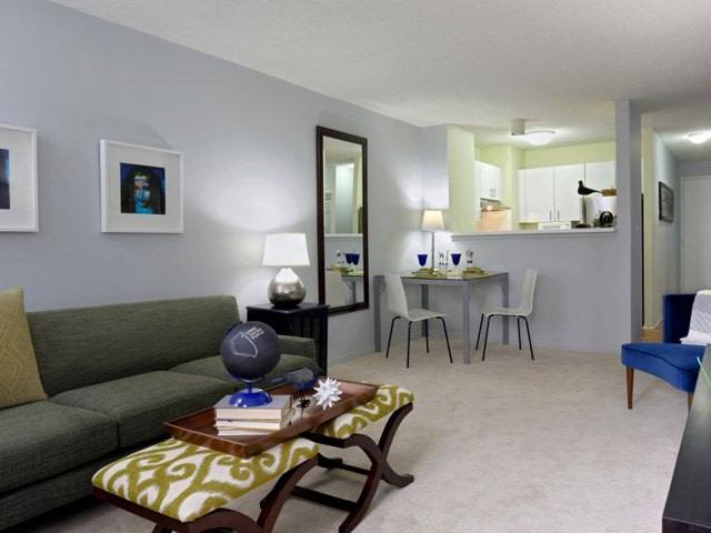 Apartment for rent at Lake Shore Plaza, 445 E Ohio St, Chicago, IL 60611