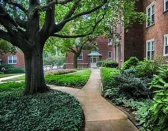 Apartment for rent at Lyon Village, 3004 Lee Highway, Arlington, VA 22201