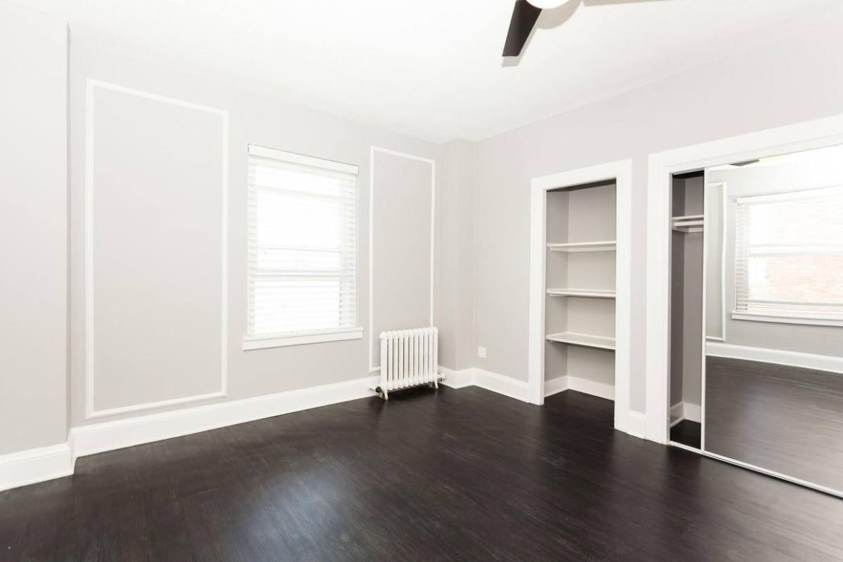 Apartment for rent at Park Wilshire, 2424 Wilshire Blvd, Los Angeles, CA 90057