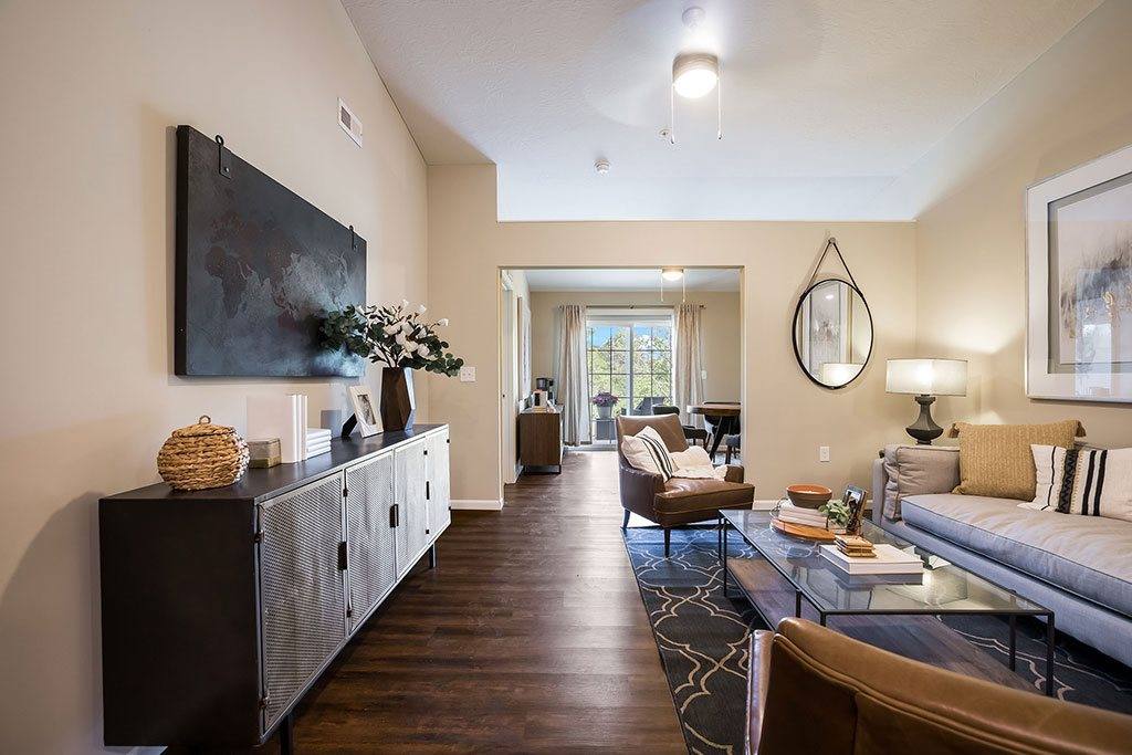 Apartment for rent at Redwood Copley, 4035 Ridgewood Rd, Akron, OH 44321