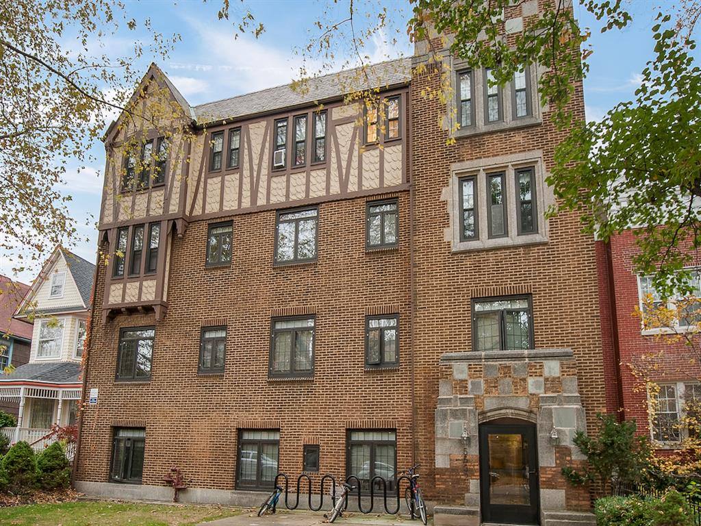 Apartment for rent at Ivy at Sylvan, 5532 S Kenwood Ave, Chicago, IL 60637