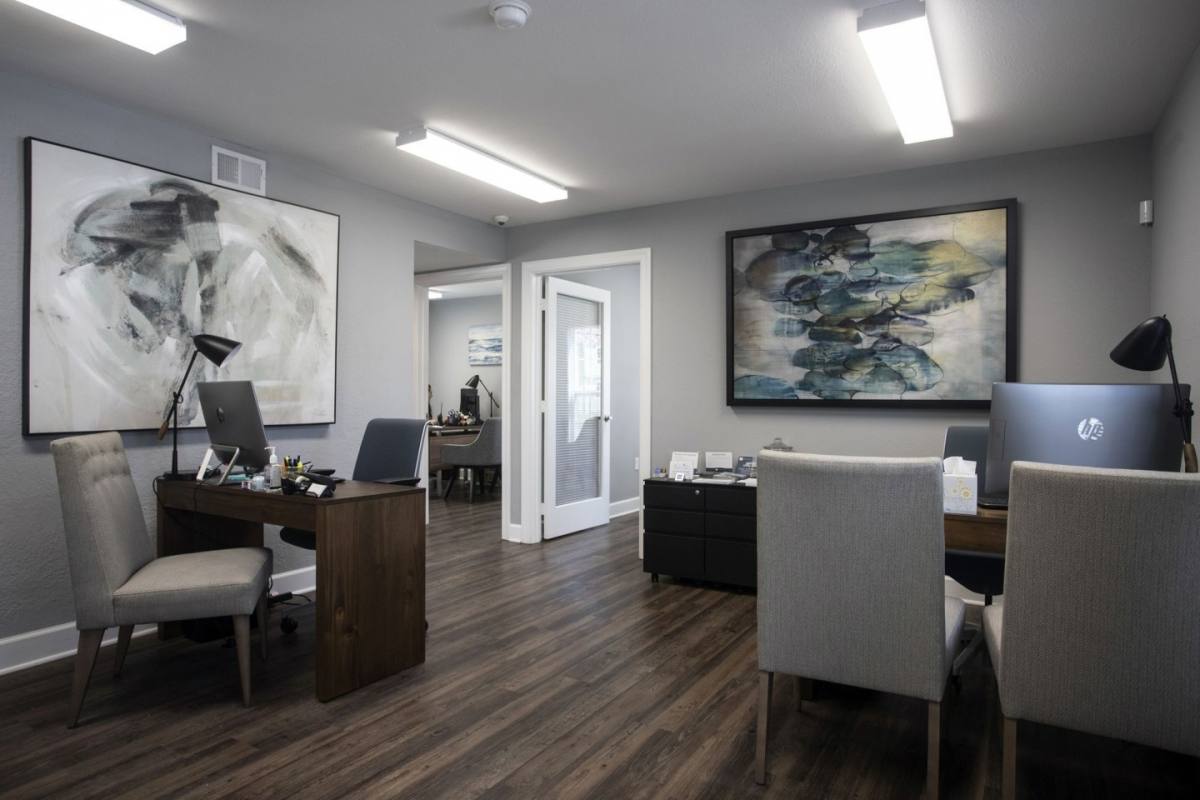 Apartment for rent at Vesta Derby Oaks, 3237 Utah Ave, Louisville, KY 40215