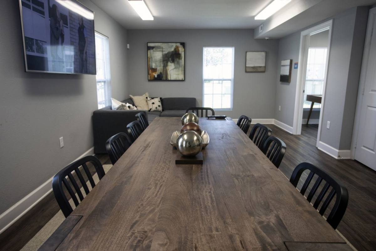 Apartment for rent at Vesta Derby Oaks, 3237 Utah Ave, Louisville, KY 40215