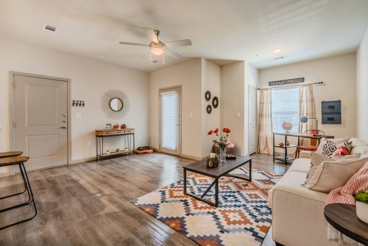 Apartment for rent at Riverside, 6600 Rivertrail Circle, Arlington, TX 76001