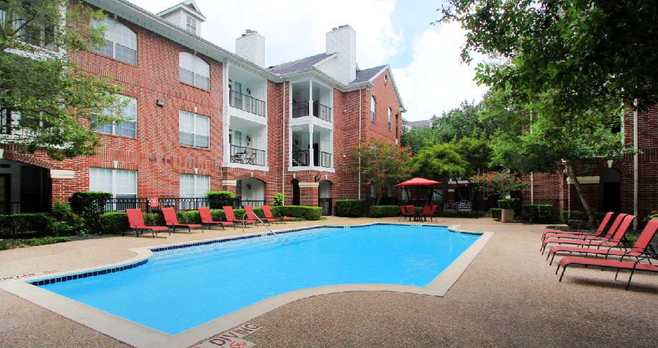 Apartment for rent at Tuscany Oaks, 2525 Augusta Dr, Houston, TX 77057