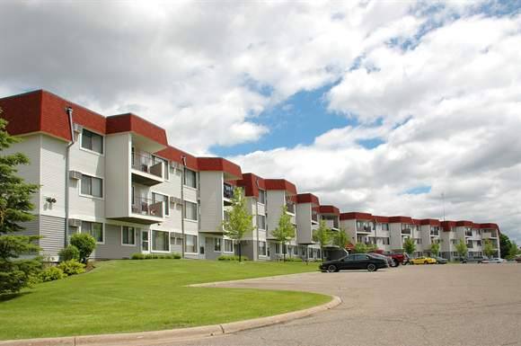 Apartment for rent at Heritage Hills, 3909 Heritage Hills Dr, Minneapolis, MN 55437