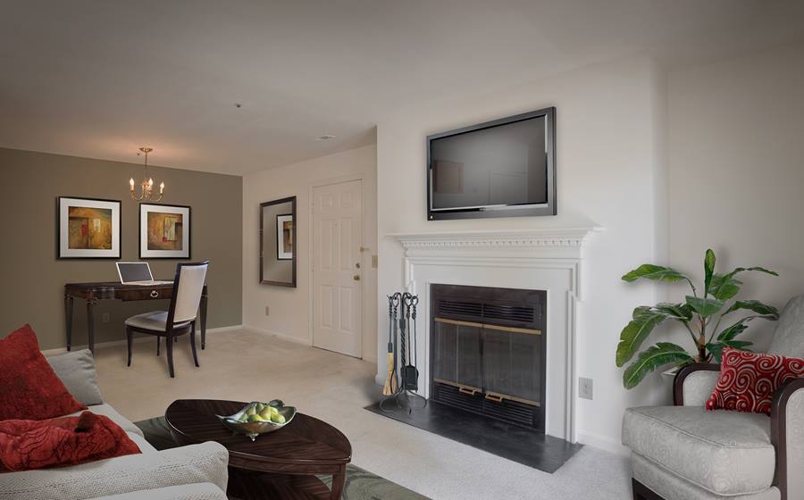 Townhouse for rent at Eaves Fairfax City, 10608 Kitty Pozer Dr, Fairfax, VA 22030