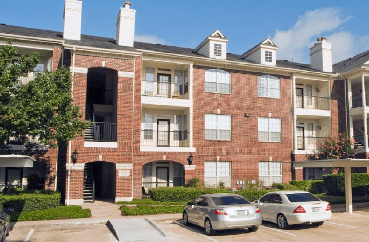Apartment for rent at Tuscany Park, 2505 S Voss Rd, Houston, TX 77057