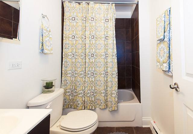 Apartment for rent at 3834 N Sheffield Ave, Chicago, IL 60613