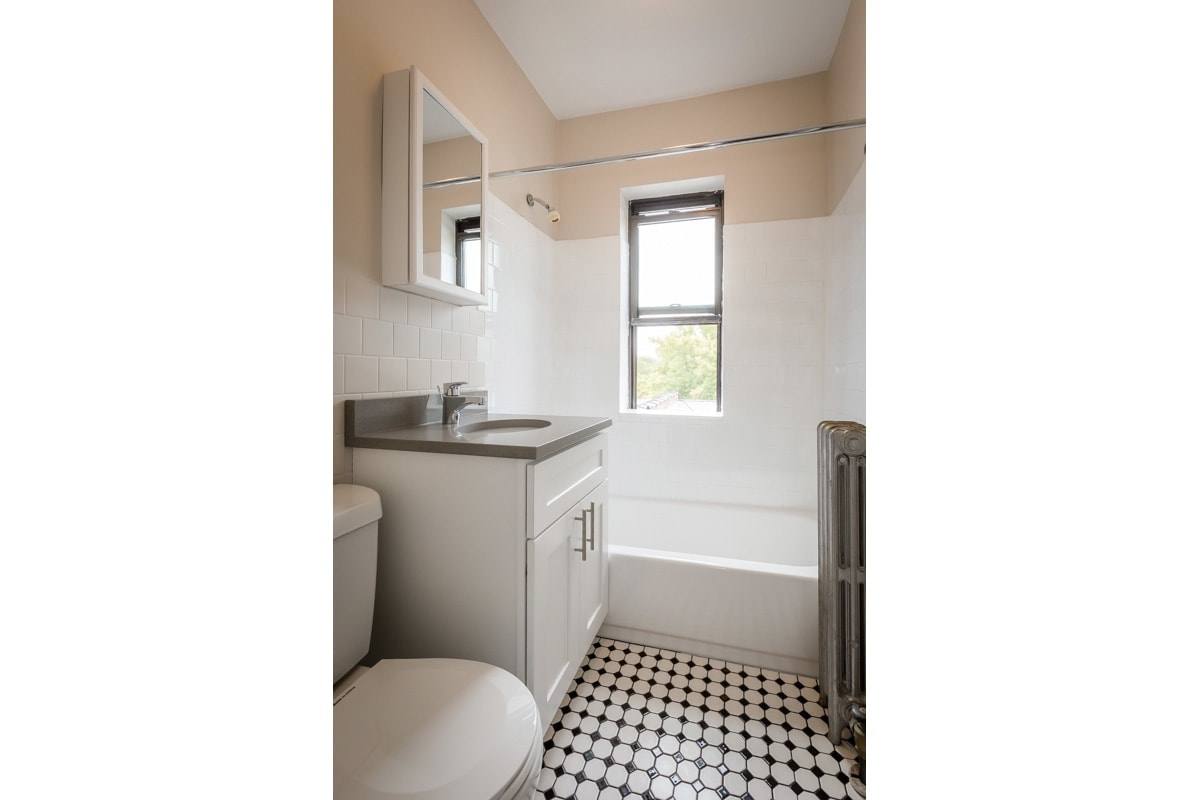 Apartment for rent at Ivy at Dorchester, 5118 S Dorchester Ave, Chicago, IL 60615