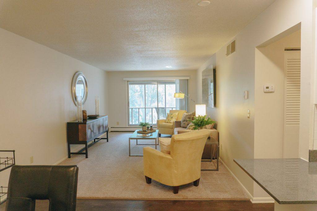 Apartment for rent at The Lorient, 3901 Sunnyside Rd, Minneapolis, MN 55435