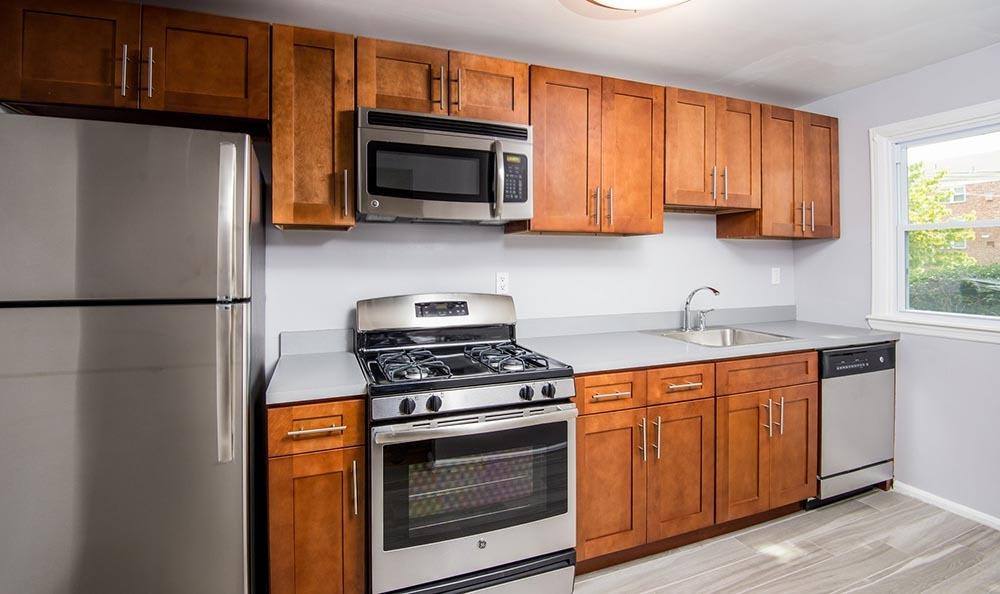 Townhouse for rent at Short Hills Club Village, 45 Forest Dr, Short Hills, NJ 07078