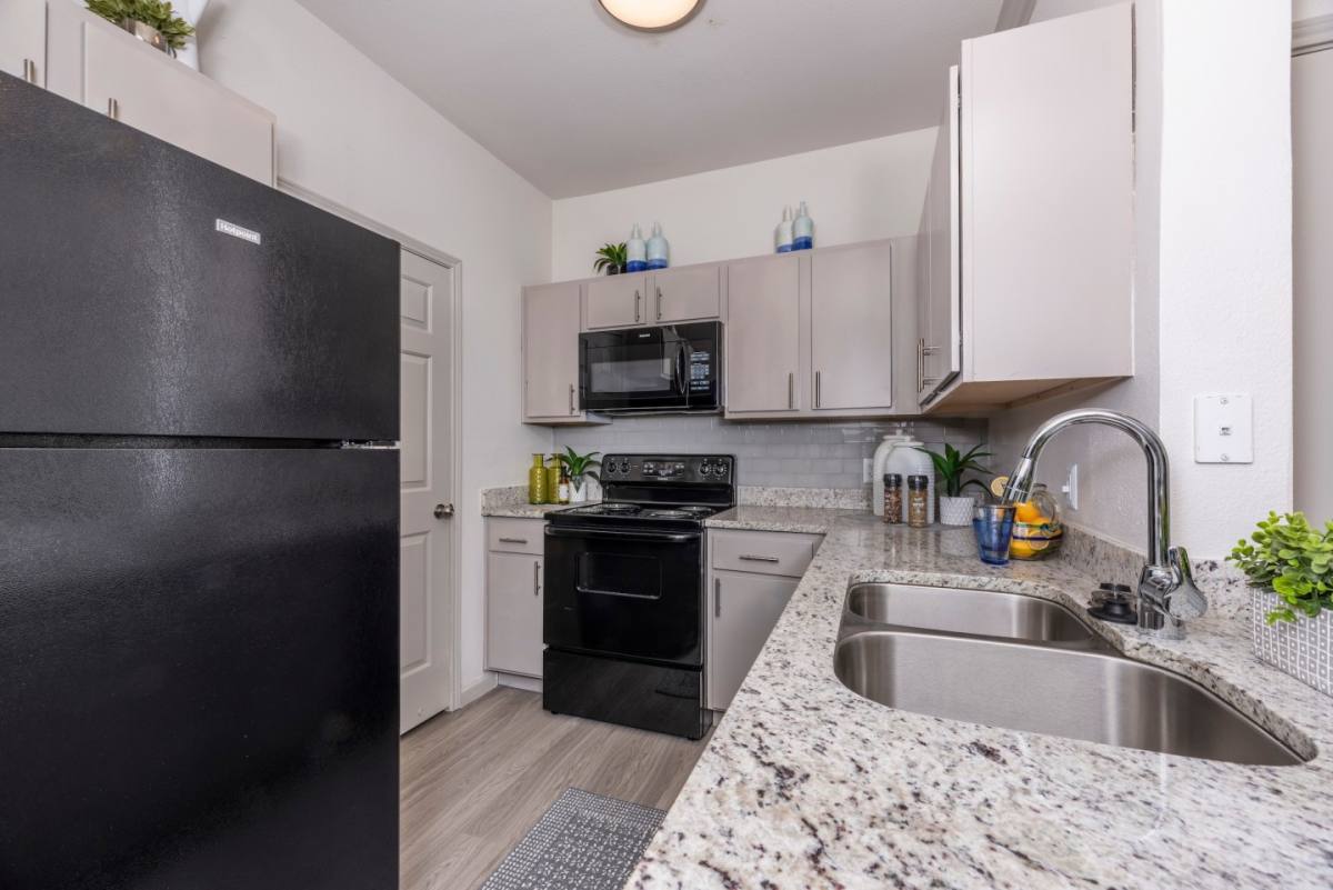 Apartment for rent at Thornbury, 7055 Hollister St, Houston, TX 77040