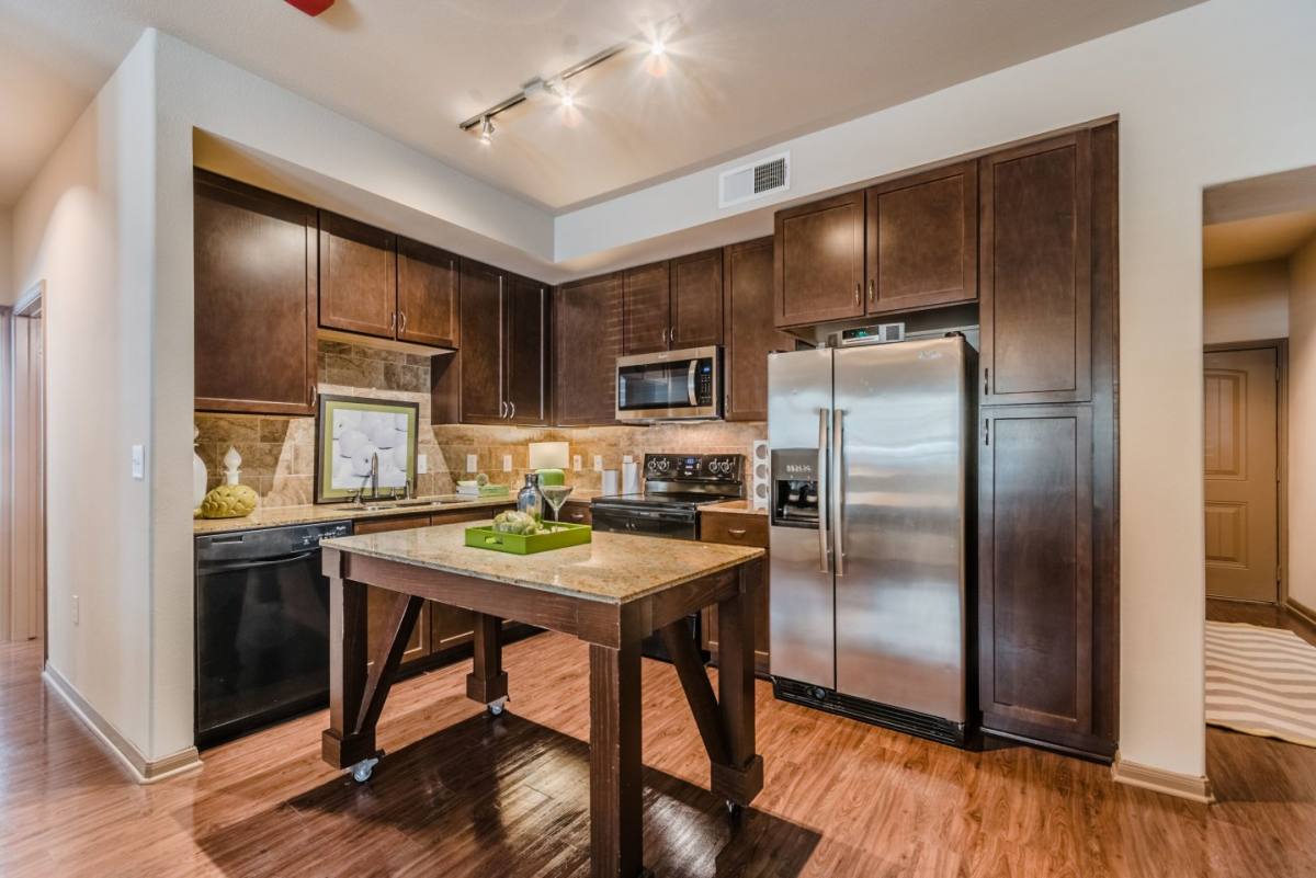 Townhouse for rent at Lakewood Flats, 7425 La Vista Dr, Dallas, TX 75214