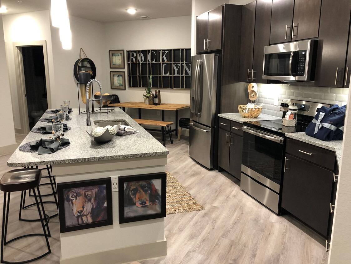 Apartment for rent at Rocklyn at Samuels Ave, 637 Samuels Ave, Fort Worth, TX 76102