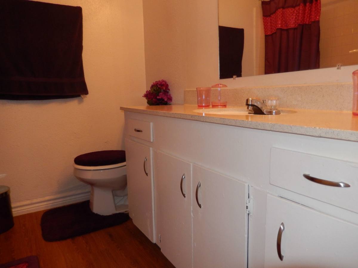 Apartment for rent at Fair Oaks, 910 Fair Oaks, Houston, TX 77023