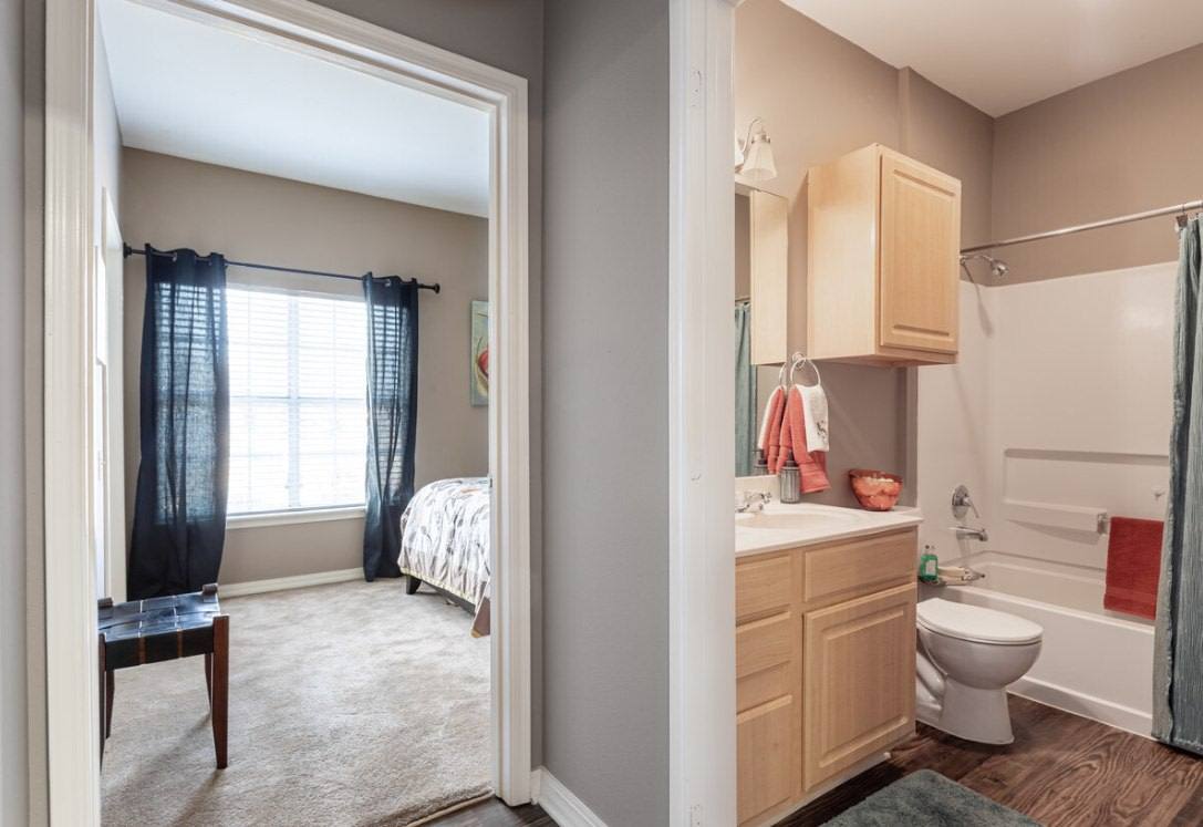 Apartment for rent at Lexington Place, 1301 Williamsburg Dr, Bossier City, LA 71112