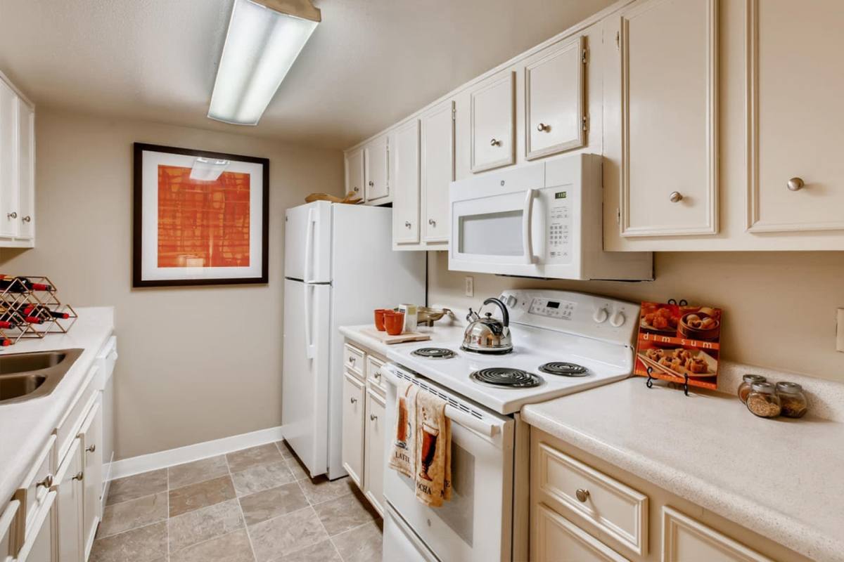 Townhouse for rent at 9900 Memorial, 722 International Blvd, Houston, TX 77024