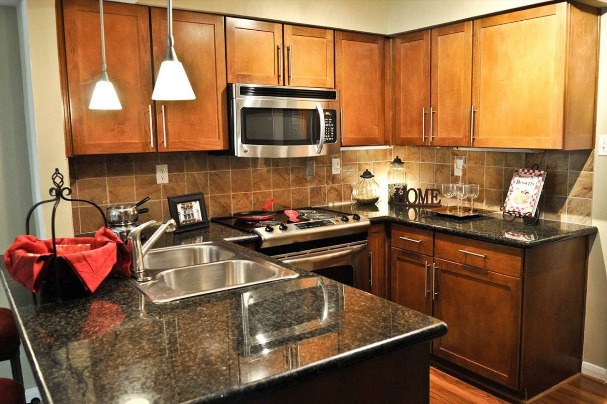 Townhouse for rent at 9900 Memorial, 722 International Blvd, Houston, TX 77024