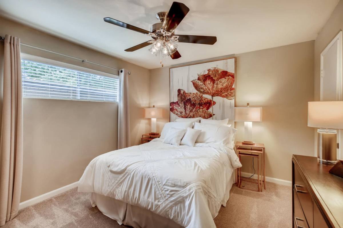 Townhouse for rent at 9900 Memorial, 722 International Blvd, Houston, TX 77024