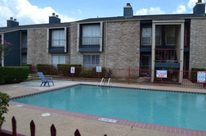 Apartment for rent at Mainridge, 2600 Westridge St, Houston, TX 77054
