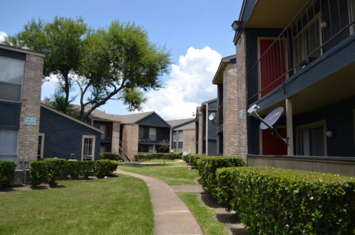 Apartment for rent at Mainridge, 2600 Westridge St, Houston, TX 77054