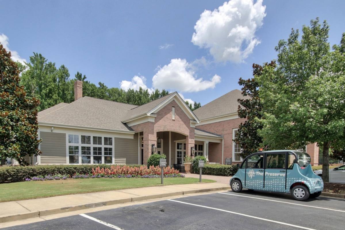 Apartment for rent at Preserve at Forest Creek, 9230 Thornbury Blvd, Memphis, TN 38125