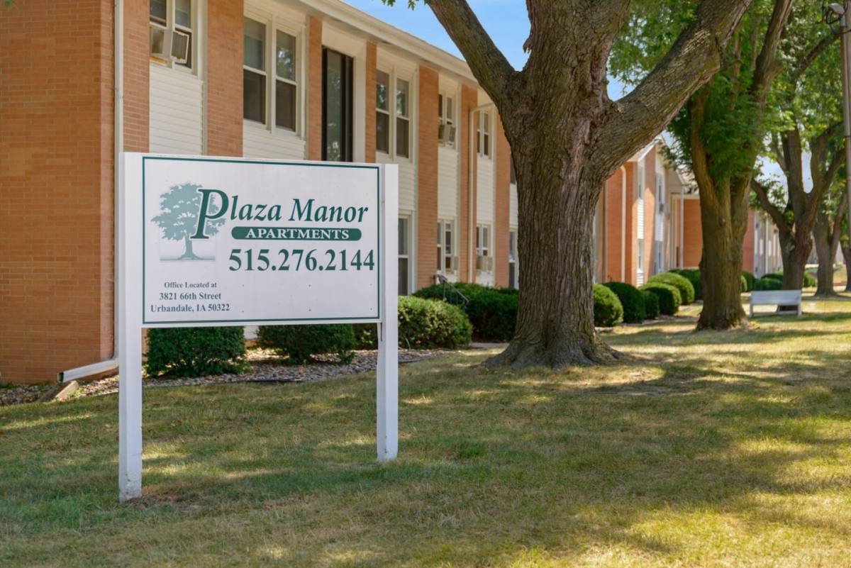 Apartment for rent at Plaza Manor, 3821 66th St, Urbandale, IA 50322