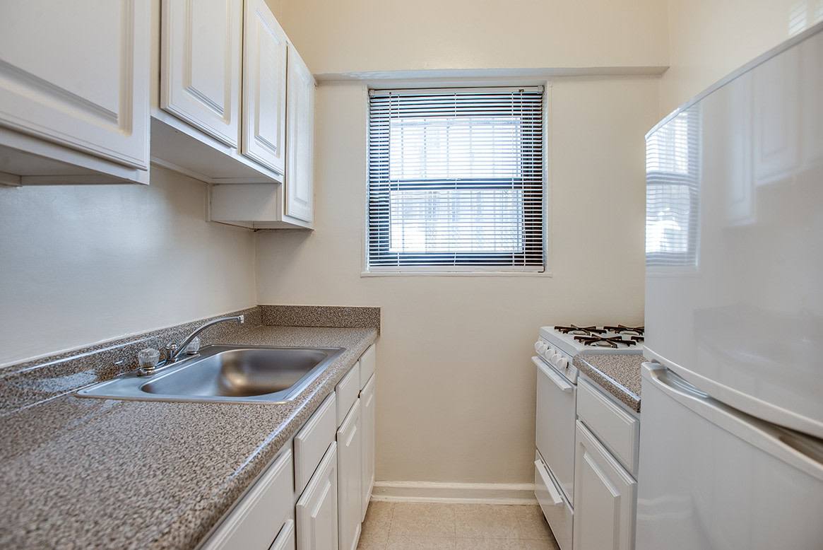 Apartment for rent at Diplomat, 2420 16th St NW, Washington, DC 20009