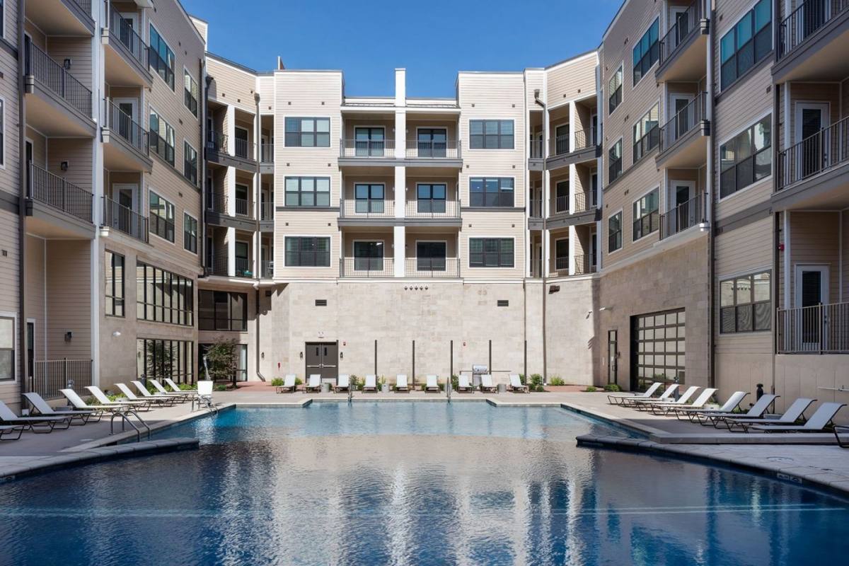 Apartment for rent at Promontory, 8961 Metcalf Ave, Overland Park, KS 66212