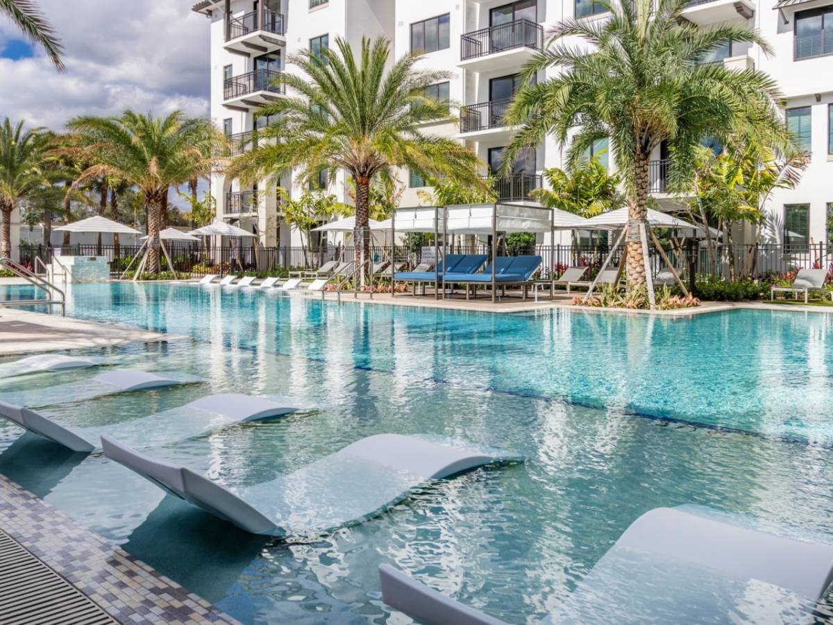 Apartment for rent at Casa Mara, 3111 S Dixie Highway, West Palm Beach, FL 33405