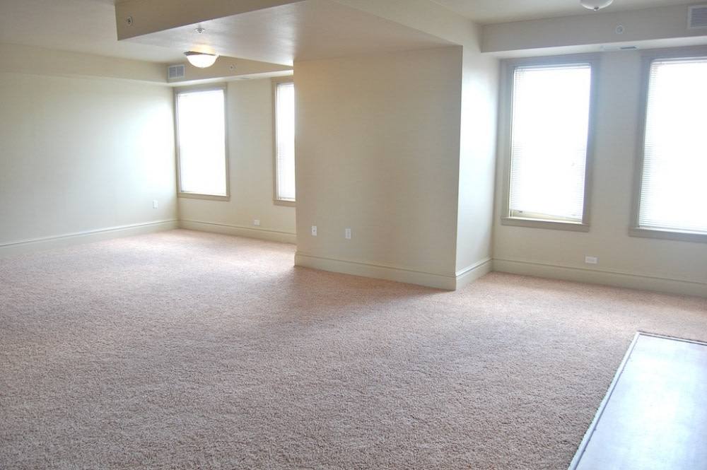 Apartment for rent at Income Restricted - Russell Lamson, 209 W 5th St, Waterloo, IA 50701