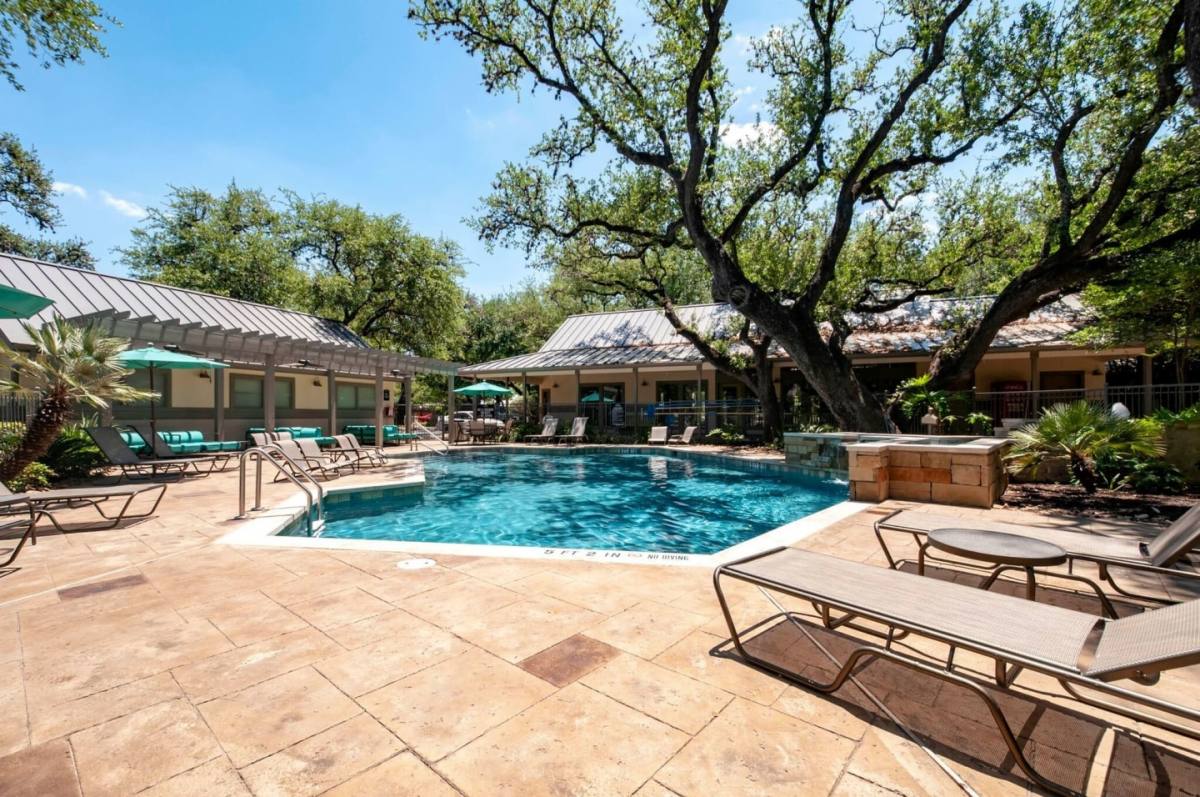 Apartment for rent at The Niche, 33 Lynn Batts Lane, San Antonio, TX 78218
