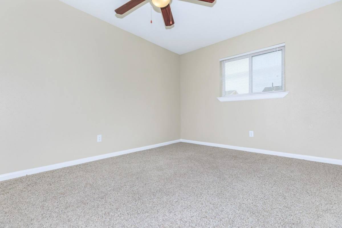 Apartment for rent at Edgewood, 1601 Highway 90 W, Sealy, TX 77474