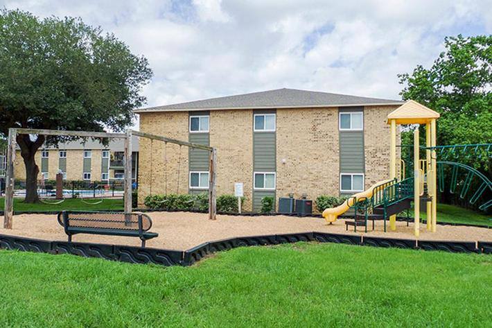 Apartment for rent at Edgewood, 1601 Highway 90 W, Sealy, TX 77474