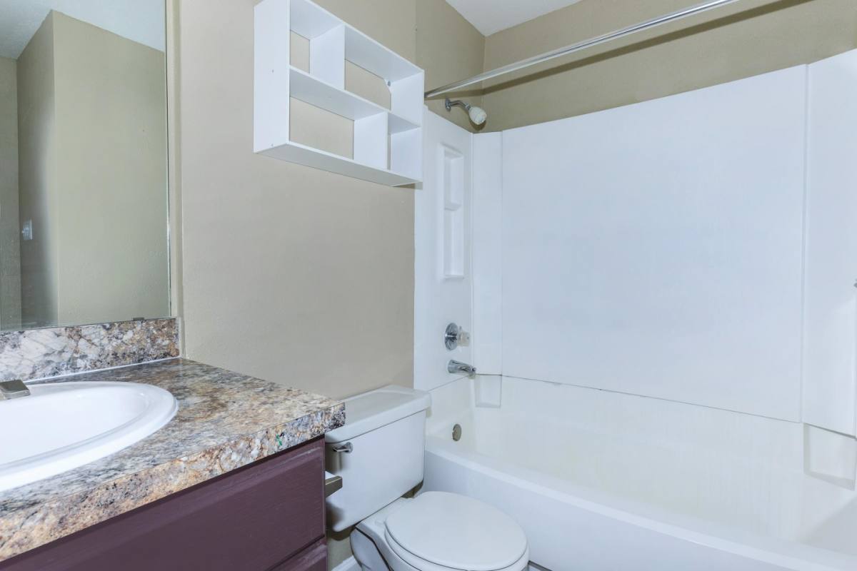 Apartment for rent at Edgewood, 1601 Highway 90 W, Sealy, TX 77474