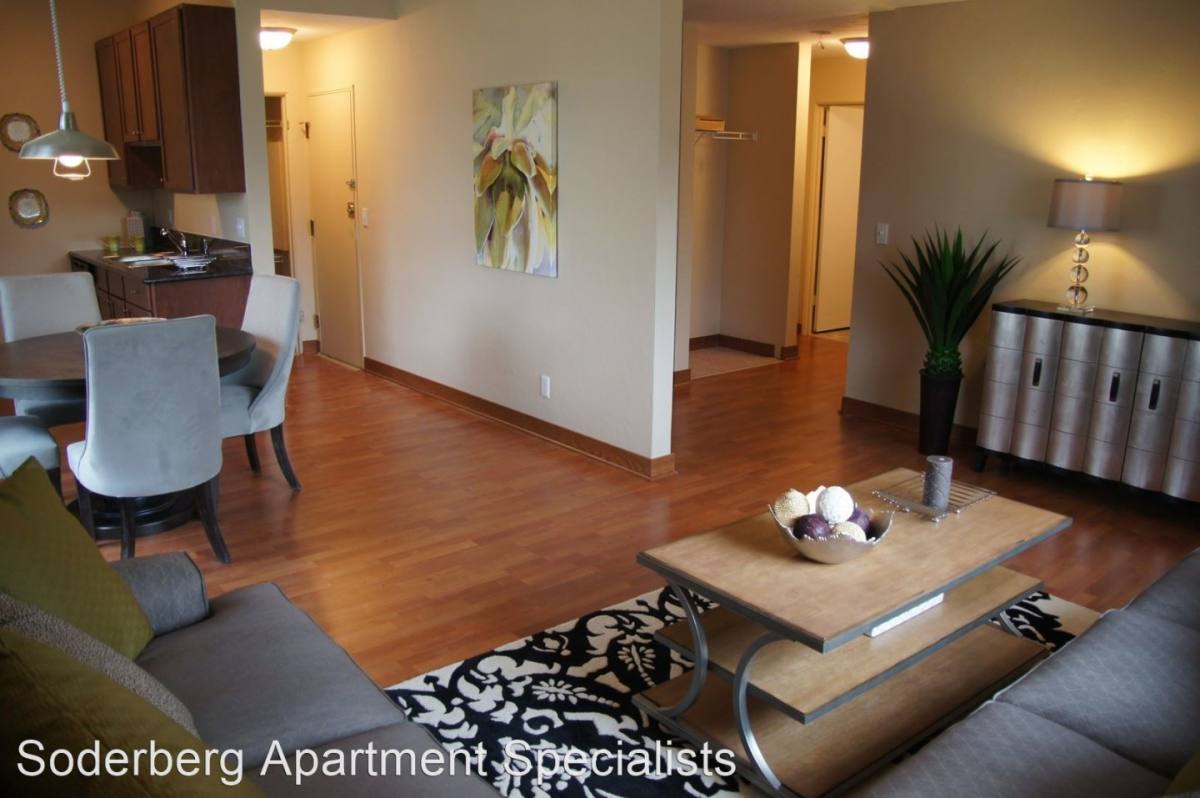 Apartment for rent at Lake Pointe, 3413 53rd Ave N, Minneapolis, MN 55429
