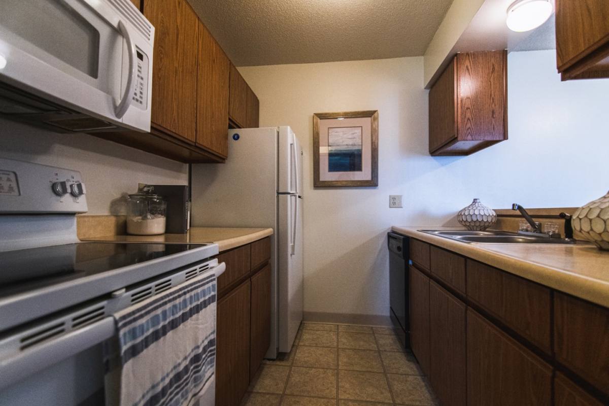 Apartment for rent at Bristol Ridge, 4435 86th St, Urbandale, IA 50322