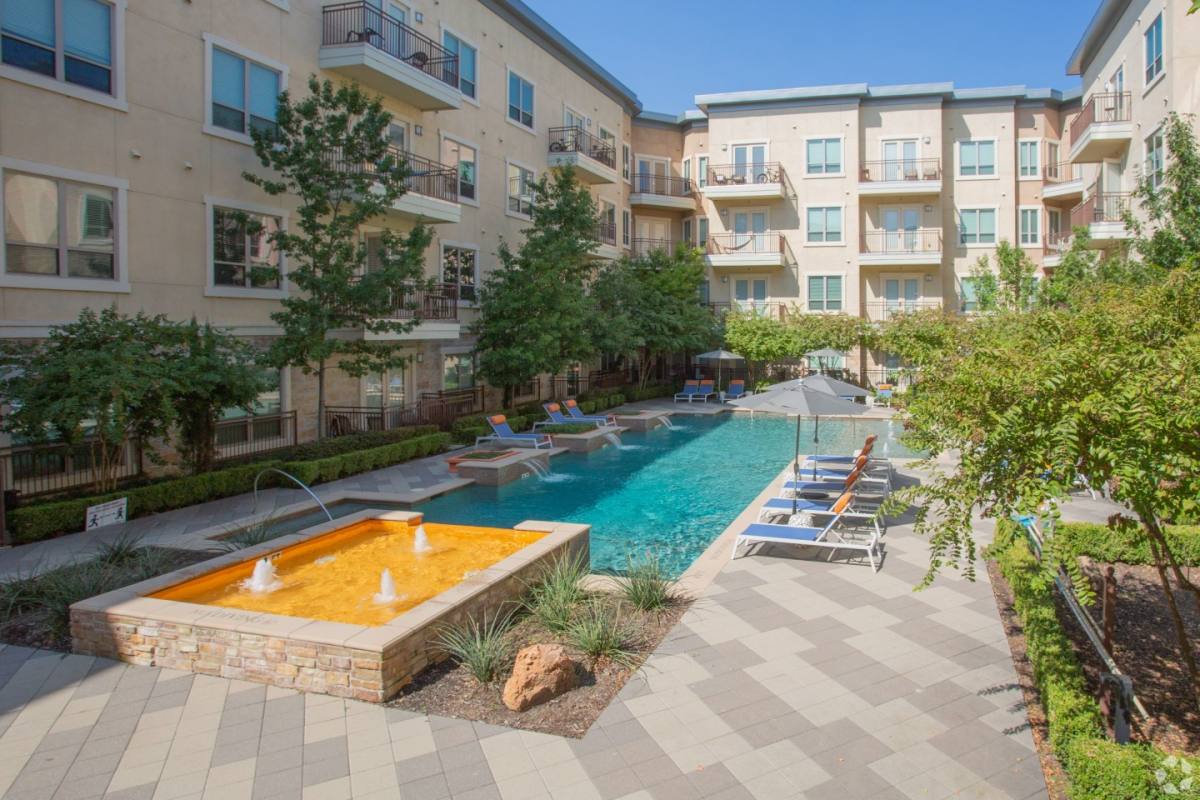 Apartment for rent at Fountain Pointe Las Colinas, 5225 Las Colinas Blvd, Irving, TX 75039
