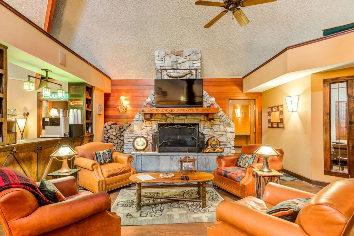 Apartment for rent at Student Housing - Hideaway Gainesville, 2800 SW Williston Rd, Gainesville, FL 32608