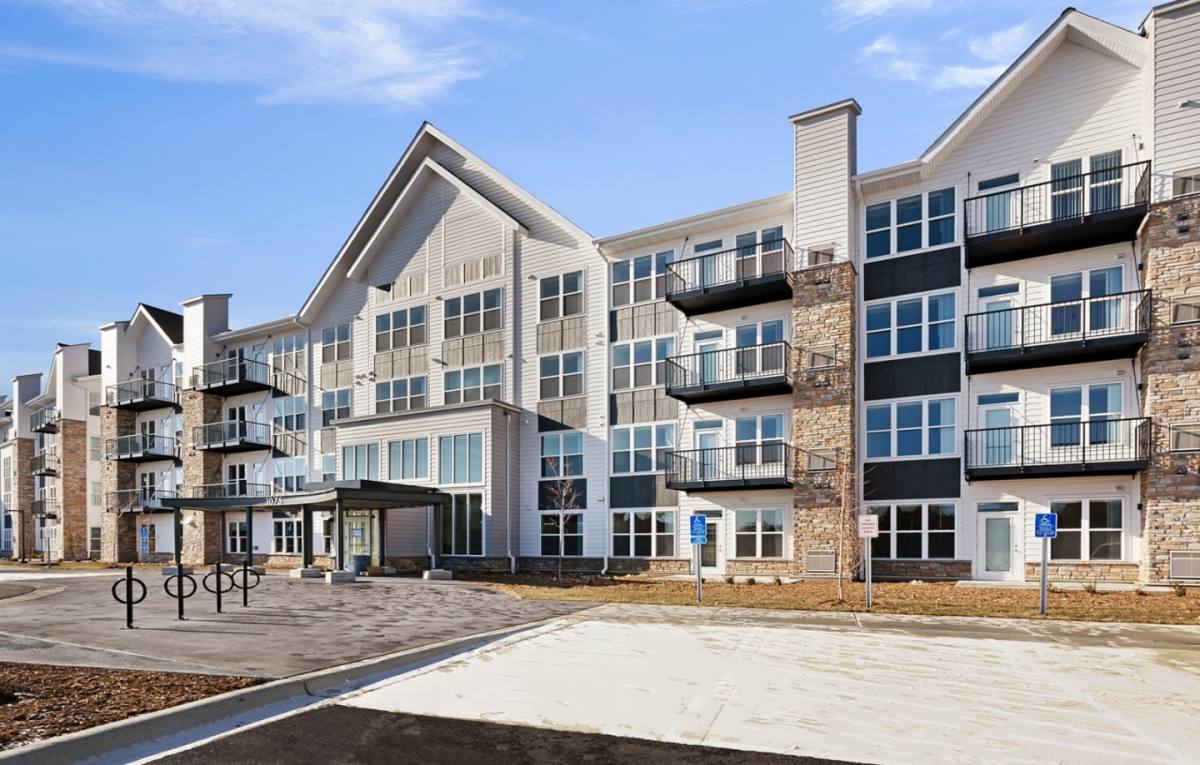 Apartment for rent at The Bluffs at Liberty Glen, 1075 24th St SE, Saint Cloud, MN 56304
