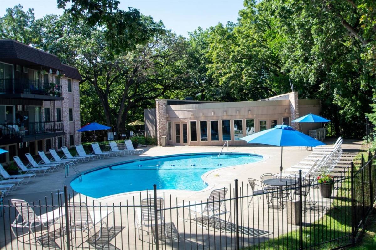 Apartment for rent at Creekwood, 1328 Lake St NE, Hopkins, MN 55343