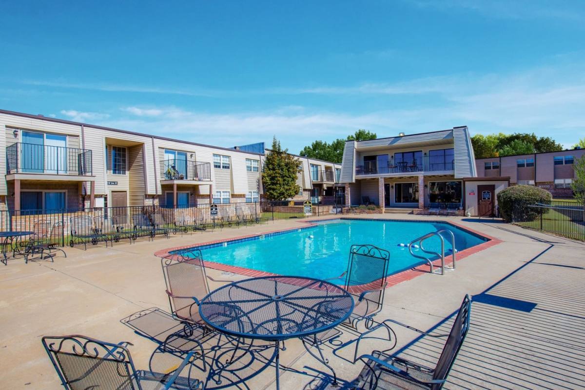 Apartment for rent at Council Crossing Apartment Homes, 7920 NW 21st St, Bethany, OK 73008