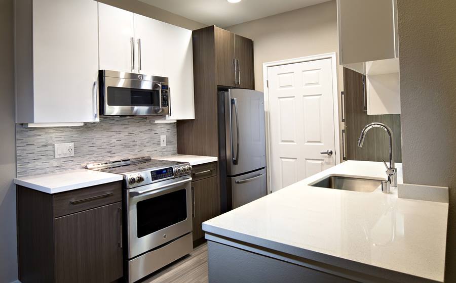 Apartment for rent at Avalon Silicon Valley, 1257 Lakeside Dr, Sunnyvale, CA 94085