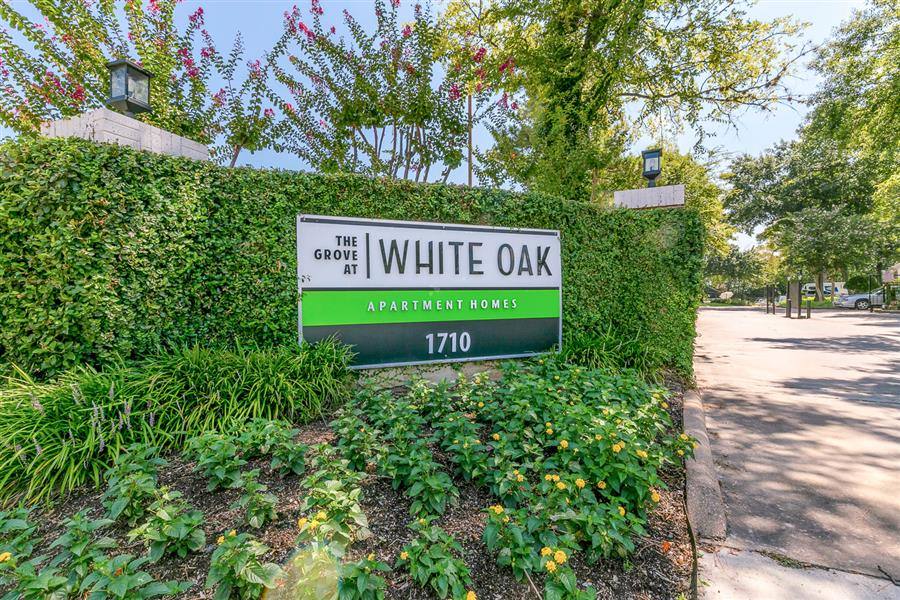 Apartment for rent at Grove at White Oak, 1710 W T C Jester Blvd, Houston, TX 77008