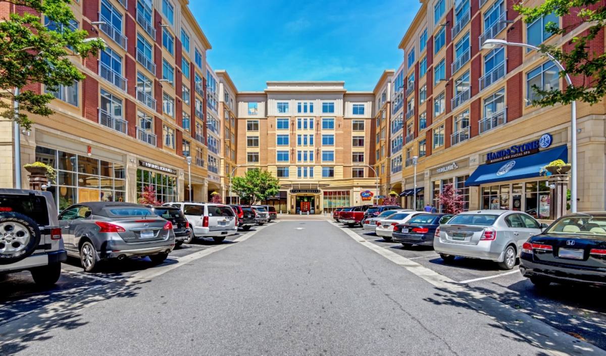 Apartment for rent at The Residence at Southpark, 4300 Sharon Rd, Charlotte, NC 28211